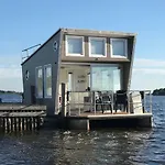Tiny Loft Boat Loosdrecht