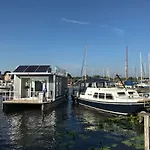 Tiny Loft Boat Gasthuis *