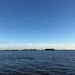 Gasthuis Tiny Loft Boat Loosdrecht