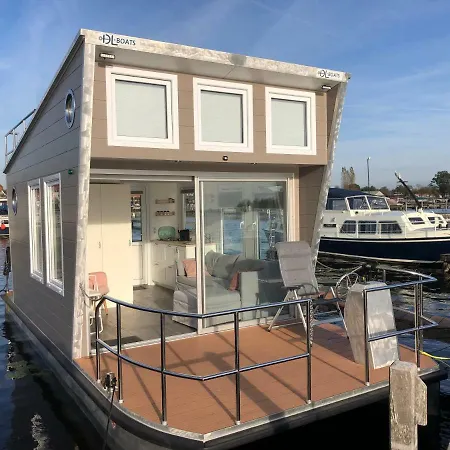 Tiny Loft Boat * Loosdrecht