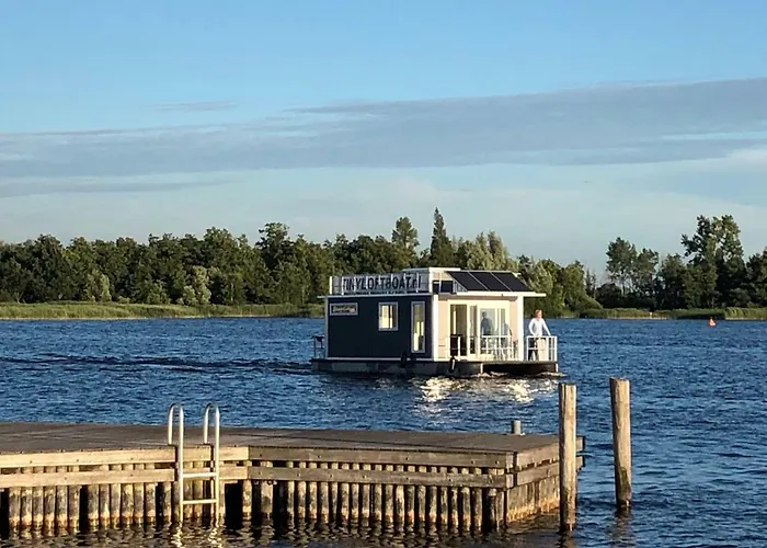 Vendégház Tiny Loft Boat